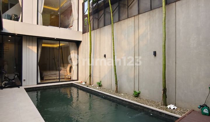 Rumah Cozy Desain Interior Mewah di Sektor 9 Bintaro Jaya Gb-17124 2