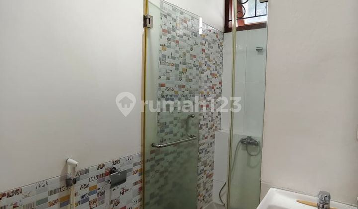 Rumah Mewah Minimalis 2 Lantai Siap Huni di Menteng Bintaro Jaya Sc-16172 2