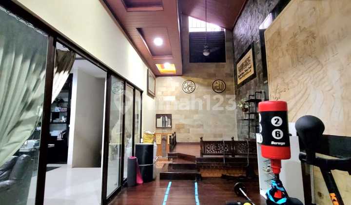 Hot Sale Beautiful House Ready to Occupy in Kebayoran Bintaro Gb-17479 2