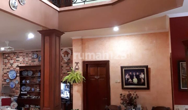 Bintaro Sector 2 House with Large Family Room 2 Floors Az-17886 2