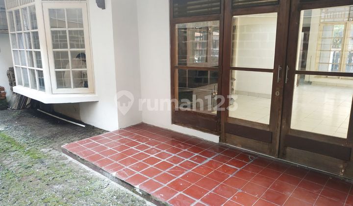 Rumah Sederhana 2 Lantai Dijual Cepat di Sektor 5 Bintaro Jaya Va-17388 2