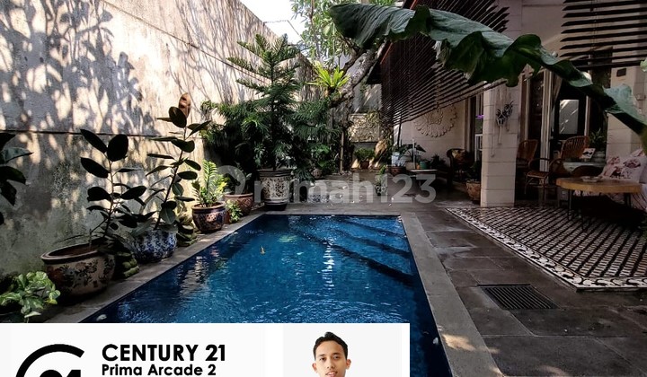 Rumah High Quality 2 Lantai With Pool di Kebayoran Bintaro Jaya Gb-16531 Rumah High Quality 2 Lantai With Pool di Kebayoran Bintaro Jaya Gb-16531