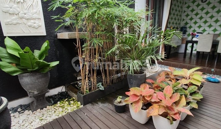 For Sale Fast Modern Furnished House in Discovery Bintaro Jaya SC-4228