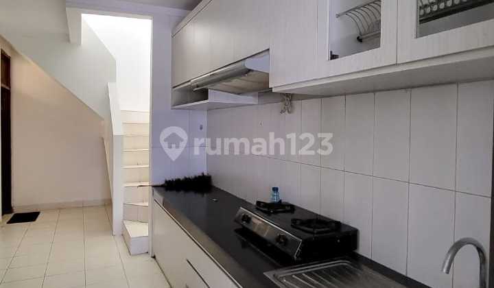 Dijual Cepat Rumah Minimalis Ruangan Lega di Kebayoran Bintaro Sc-16171 2