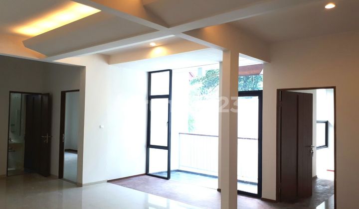 HOT SALE Rumah 2 Lantai Terawat di Sektor 9 Puri Bintaro SC-920 2