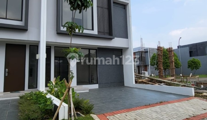 Rumah Modern 2 Lantai LT 77 Harga Nego di Kebayoran Bintaro Sc-16614