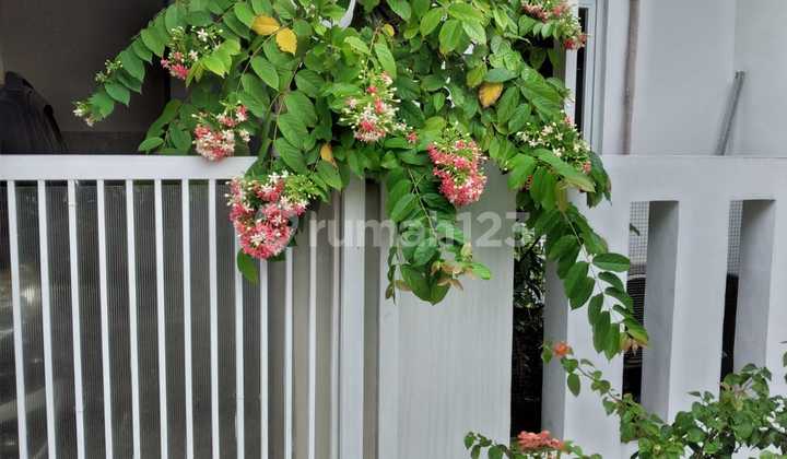 Jual Rumah Minimalis Furnished 2 Lantai di Sektor 4 Bintaro Jaya Am-16523 2