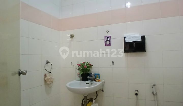 Asri House with Back Garden 2 Floors in Sector 8 Bintaro Jaya Gb-16258 2