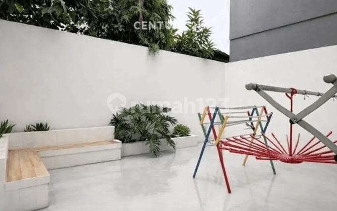 Hot Sale Rumah Fully Furnished 2 Lantai SHM di Kebayoran Bintaro Om-17664 2