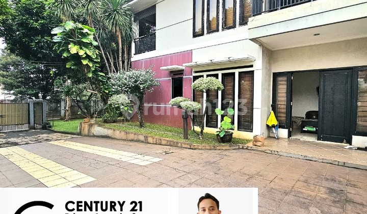 Dijual Rumah dengan Lahan Luas di Sektor 2 Bintaro Siap Huni Lr-16471