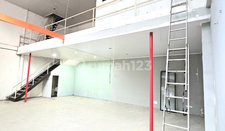 FOR SALE: BUSINESS HOUSE QUICK SALE NEAR MAIN ROAD SECTOR 9 BINTARO LR-15440 FOR SALE: BUSINESS HOUSE QUICK SALE NEAR MAIN ROAD SECTOR 9 BINTARO LR-15440