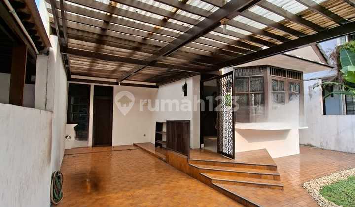 Rumah Asri 2 Lantai Modern Dijual Cepat di Sektor 2 Bintaro Gb-17013 2