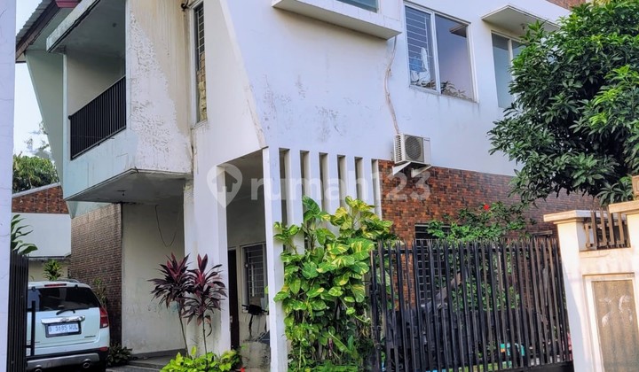 North-Facing House Suitable for Boarding Business in Pondok Aren Bintaro Rt 14444