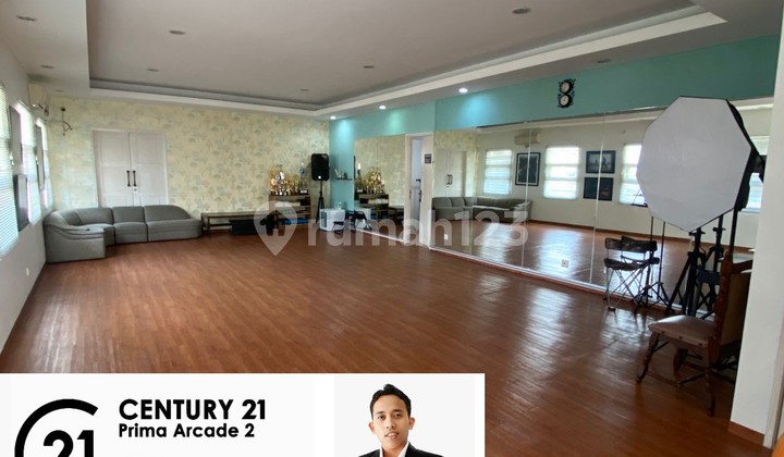 Rumah Mewah 3 lantai Area Strategis Di Pondok Indah Jaksel HR-11601