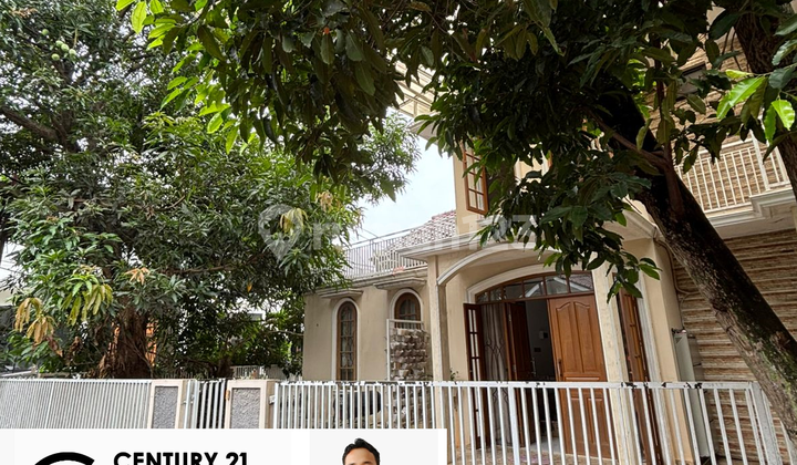 Sell Ready-to-Occupy Modern 2-Story House in Sector 2 Bintaro Jaya GB-17472 1