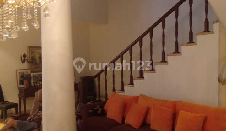 HOT SALE Rumah Mewah 2 Lantai di Pondok Indah Jakarta Selatan FR-16805 2