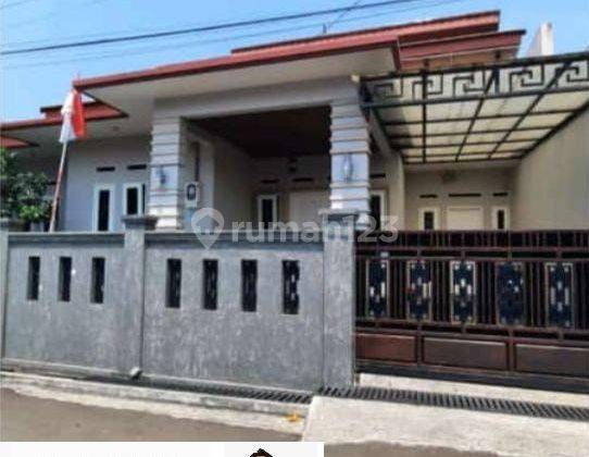 Jual Rumah Minimalis 2 Lantai Siap Huni di Perumaha Ciputat 15102 1