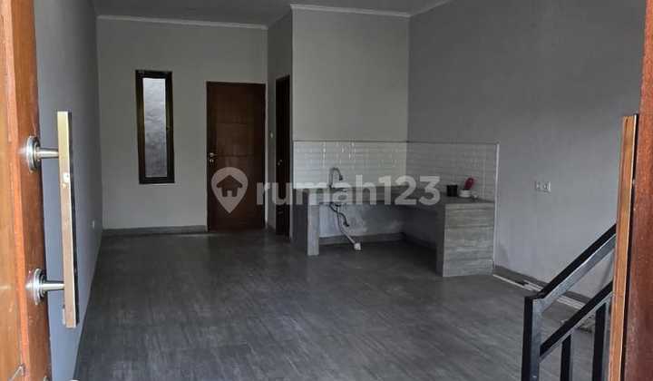 Quick Sale: Ready-to-Occupy House with GWK Jimbaran View 2