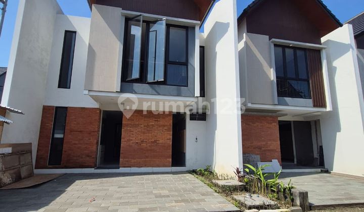 Modern House Adhiwangsa Residence Suitable for Investment