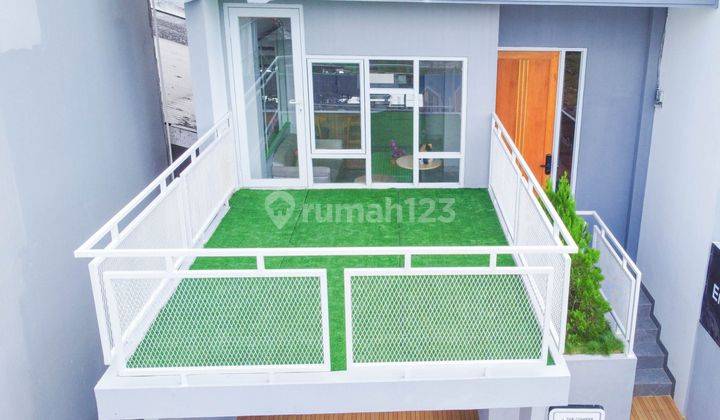 Rumah Cantik 2,5 Lantai Terdapat Balkon Strategis Di Kelapa Dua Depok 1