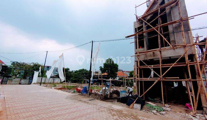 Rumah 2 Lantai Baru SHM Dekat Sman 11 Depok Tanpa Riba Tanpa Sita 1