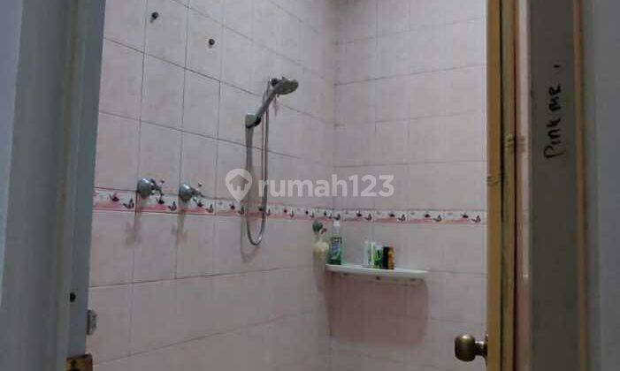 Sewa Rumah Luas Hadap Timur Siap Huni, Joglo Jakarta Barat 10