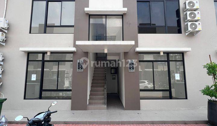 Town House Green Royal Lantai 1 Jakarta Barat 1