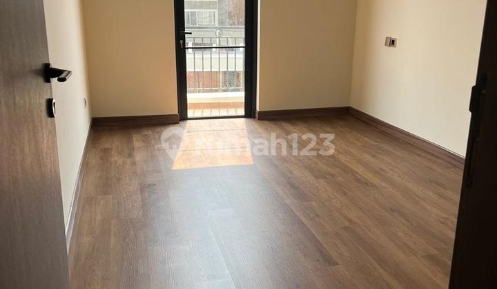 Dijual Cepat Rumah Mewah Hook 3 Lantai Di Citra 2 Jakarta Barat 2