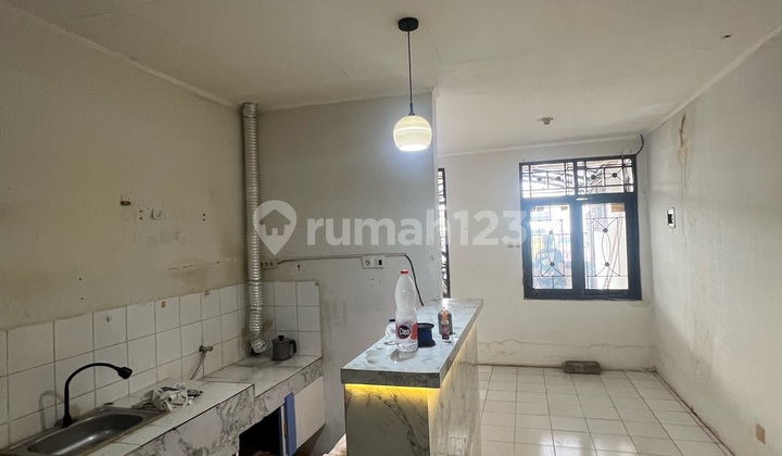 Rumah 2 Lantai Taman Palem Jkt Barat 2