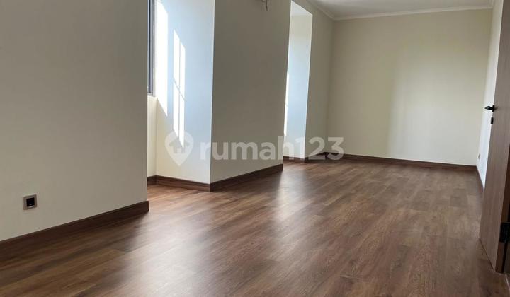 Dijual Cepat Rumah Mewah Hook 3 Lantai Di Citra 2 Jakarta Barat