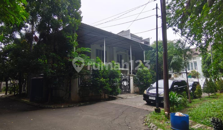 Dijual Cepat Rumah Hook Semi Furnished Depan Taman di Citra 2 Ext