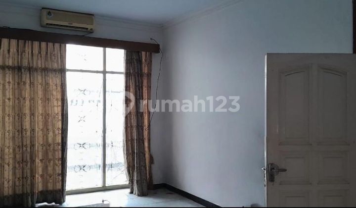 Dijual Rumah 2 Lantai Siap Huni di Lokasi Super Strategis Taman Sari Jakarta Barat Dijual Rumah 2 Lantai Siap Huni di Lokasi Super Strategis Taman Sari Jakarta Barat