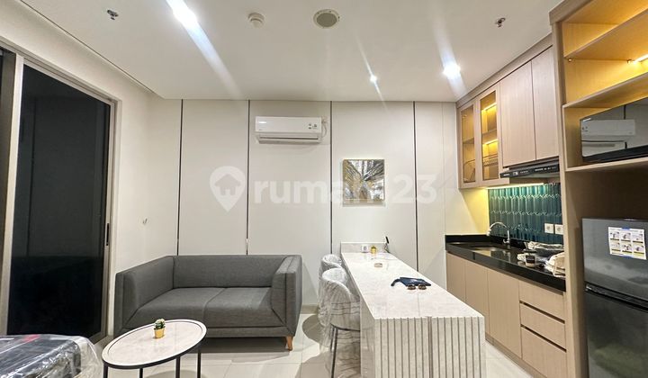 1 BR Fully Furnished Newton1 Apartment Call 081213497201