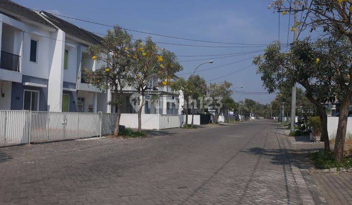 Jual cepat rumah 2 lantai di SWP Residence Menganti 2