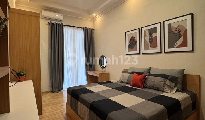 Rumah Cantik Furnished Pakuwon City Griya Asri