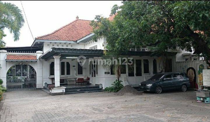 Rumah di WR Supratman Pusat Kota dekat Raya Darmo 2