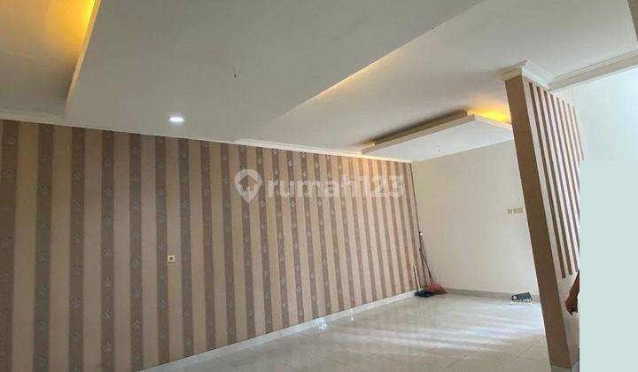 Dijual Rumah 2lt Bellevue Kota Wisata Bogor 128m2 3kt Sejuk Asri Timur Taman Carpark S125  2