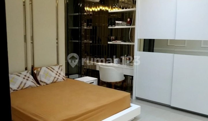 Rumah Lux furnis dijual di Kasturi Tomang parkir Luas n1061
