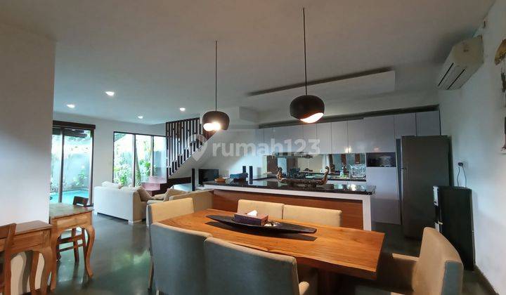 Dijual villa modern dekat dengan pantai  3
