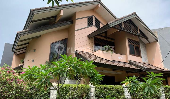Dijual Rumah Hoek Eksklusif-Taman Aries Jakarta Barat