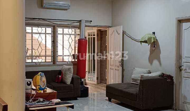 Rumah Strategis Siap Huni di Kav. DKI Meruya Jakarta Barat