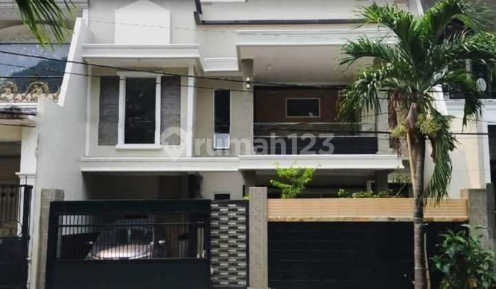 Nice House Flood-Free Taman Semanan Indah West Jakarta