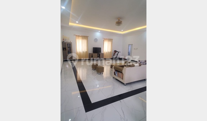 Luxury House Puri Gardena 3 Floors 3 Bedrooms 10-Car Garage, New Building 2