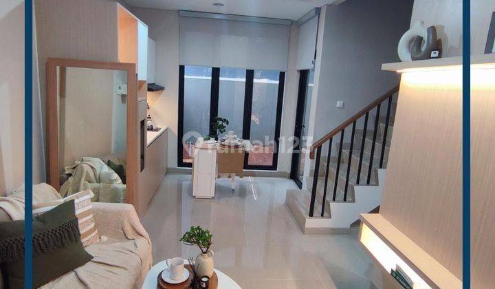 Rumah 2 Lantai Asri Lengkap Fasilitas Lokasi Strategis