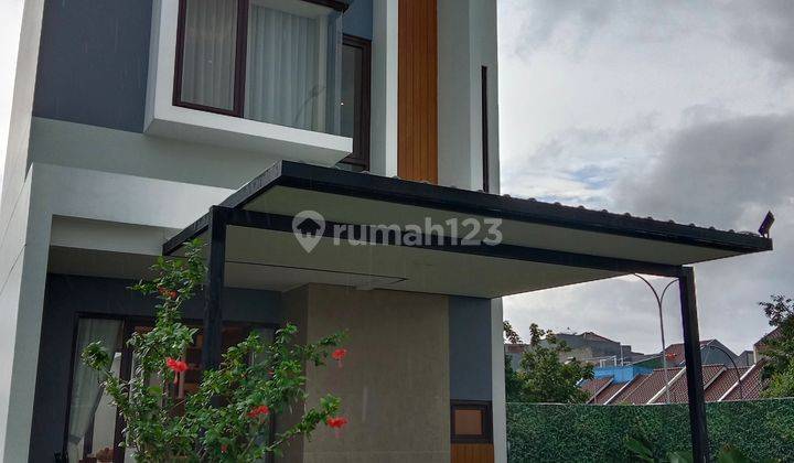 Rumah Modern Minimis Di Puri, Strategis Dekat TOL