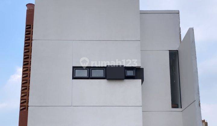 Rumah 2 Lantai Di Selatan Jakarta Modern Minimalis Harga Ekonomis