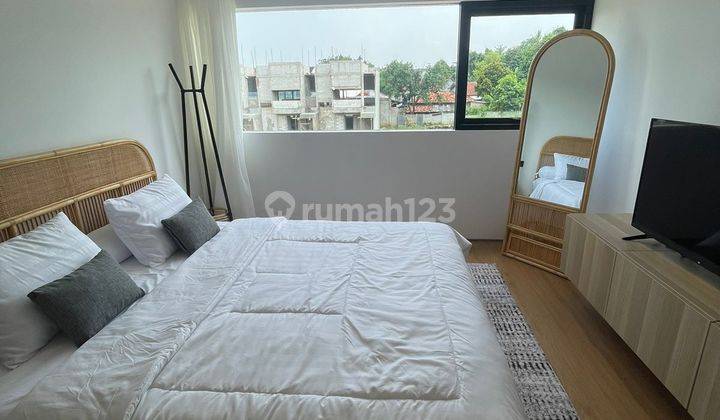 Rumah 2 Lantai Design Kekinian Di BSD Serpong Harga Ekonomis 7