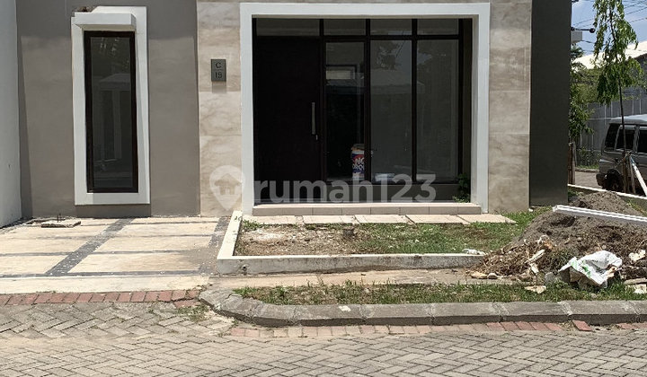 Rumah Posisi Sudut Kondisi Bagus Siap Huni Rumah Posisi Sudut Kondisi Bagus Siap Huni