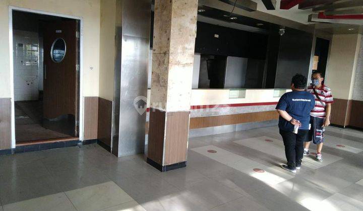 Ruko Depan Pantai Losari Makassar 8