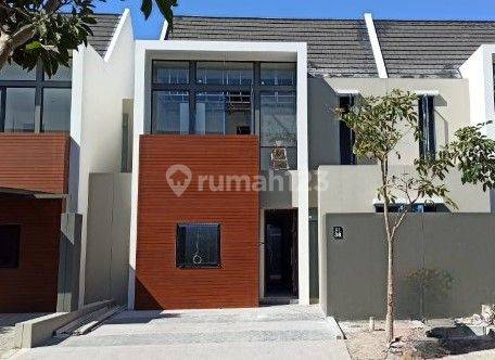 Rumah 4 Kamar Tidur, Siap Huni di Citraland Tallasa City Makassar 1